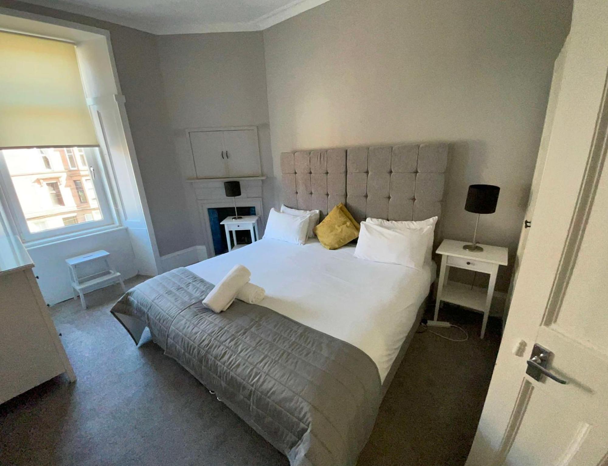 2 Bed West End Глазго