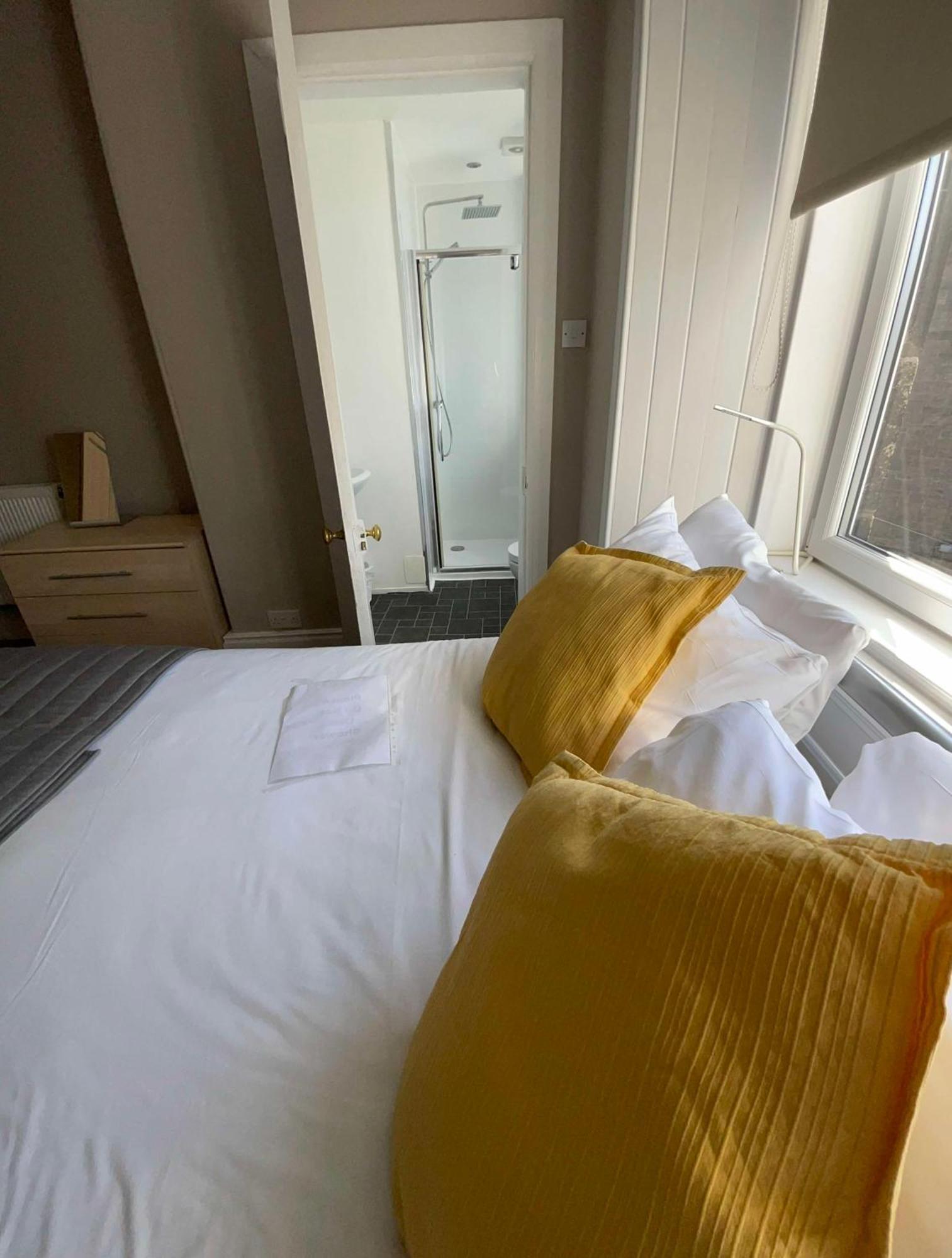 2 Bed West End Апартаменты *