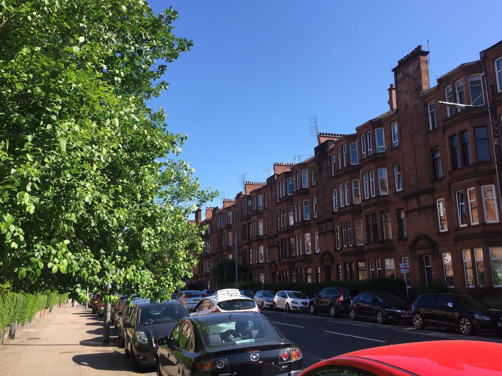 2 Bed West End Apartment Glasgow